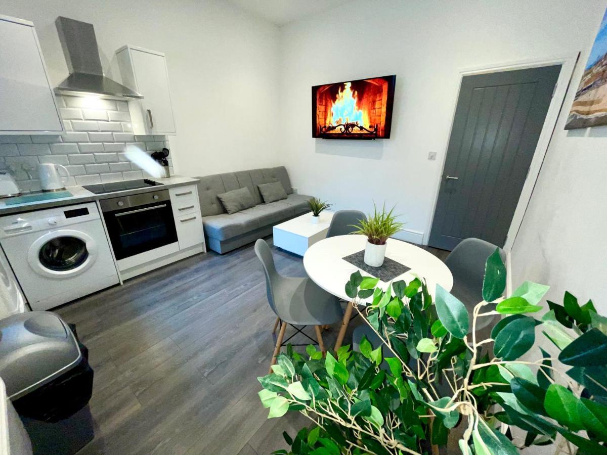 Albert Luxury Hottub & Jacuzzi Apartments Blackpool Exteriér fotografie