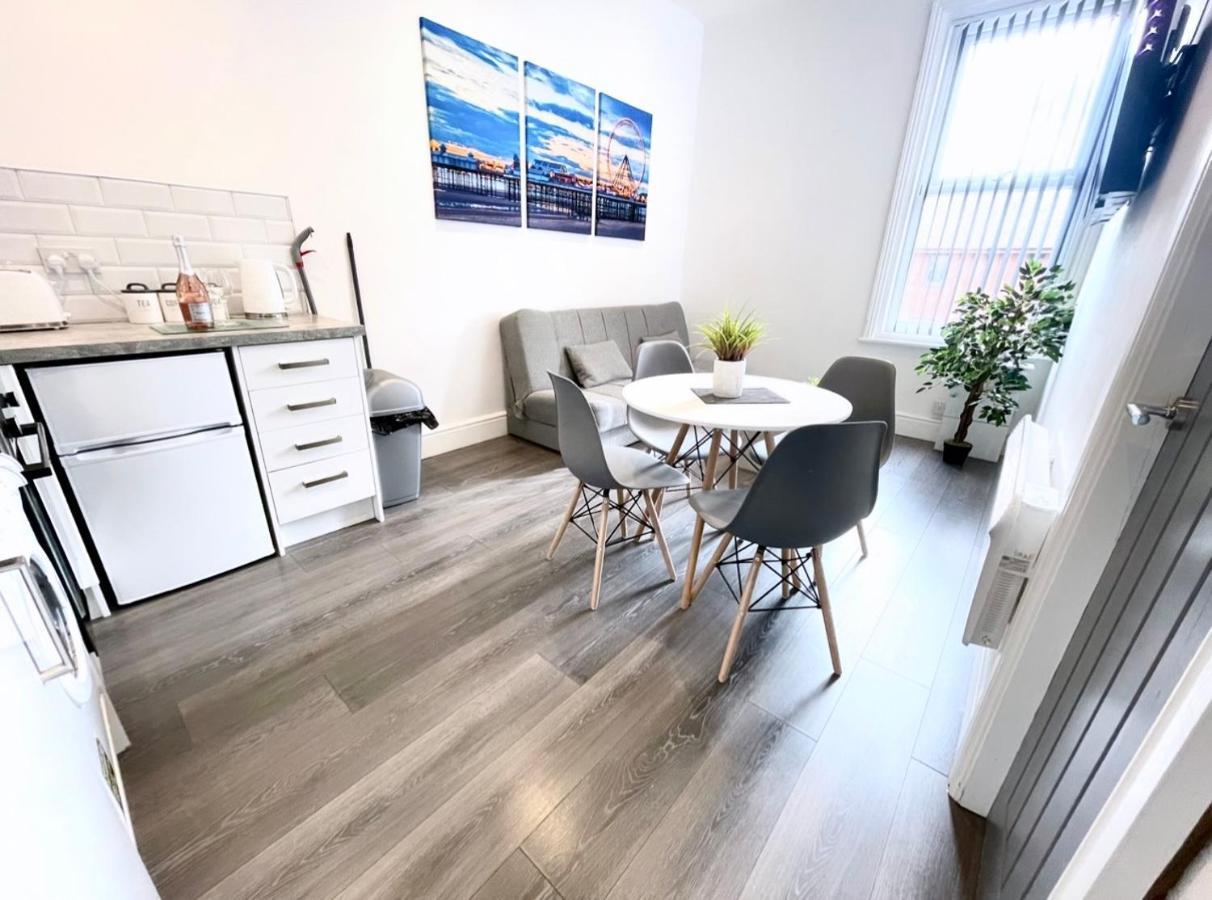 Albert Luxury Hottub & Jacuzzi Apartments Blackpool Exteriér fotografie