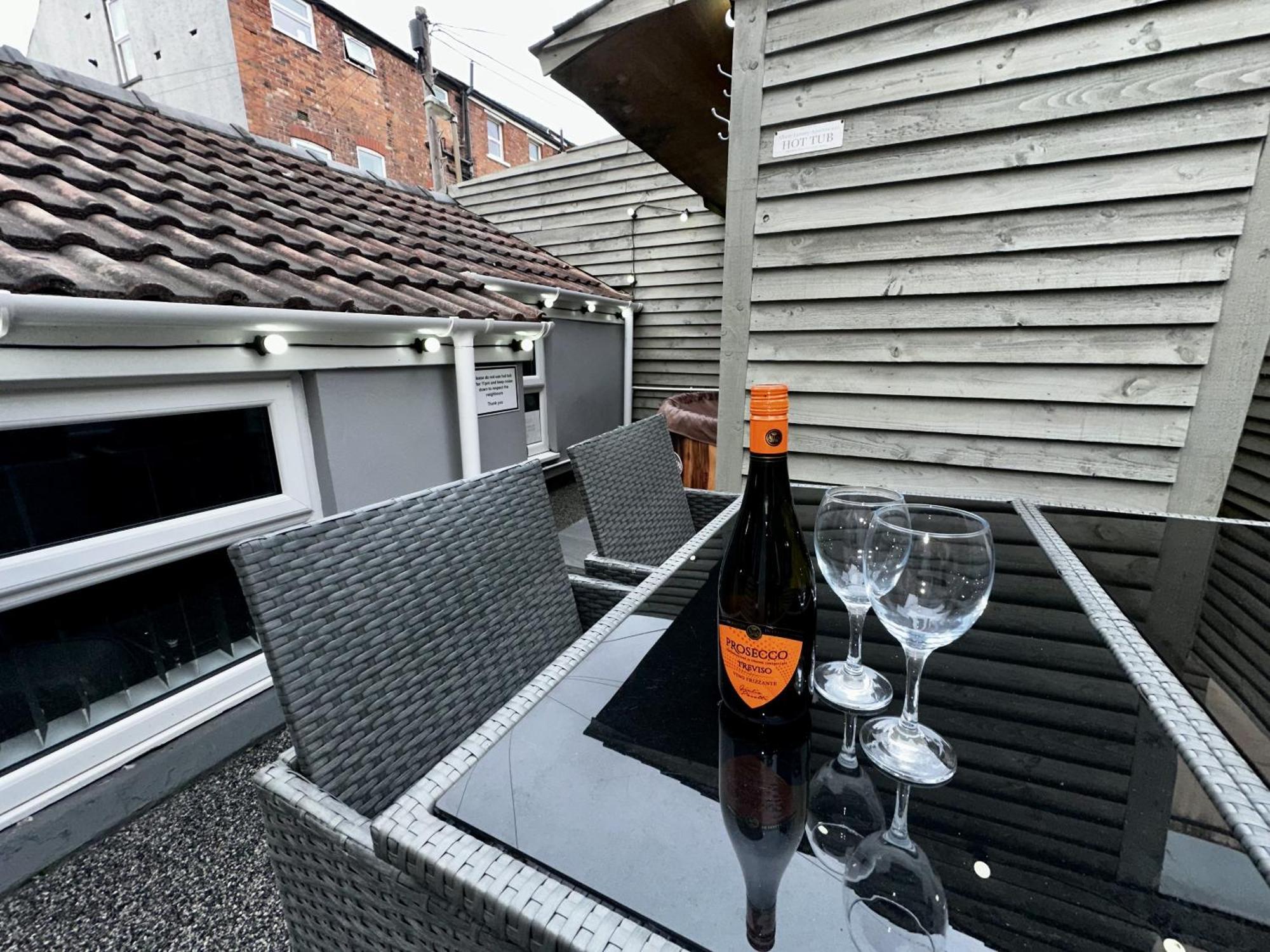 Albert Luxury Hottub & Jacuzzi Apartments Blackpool Pokoj fotografie