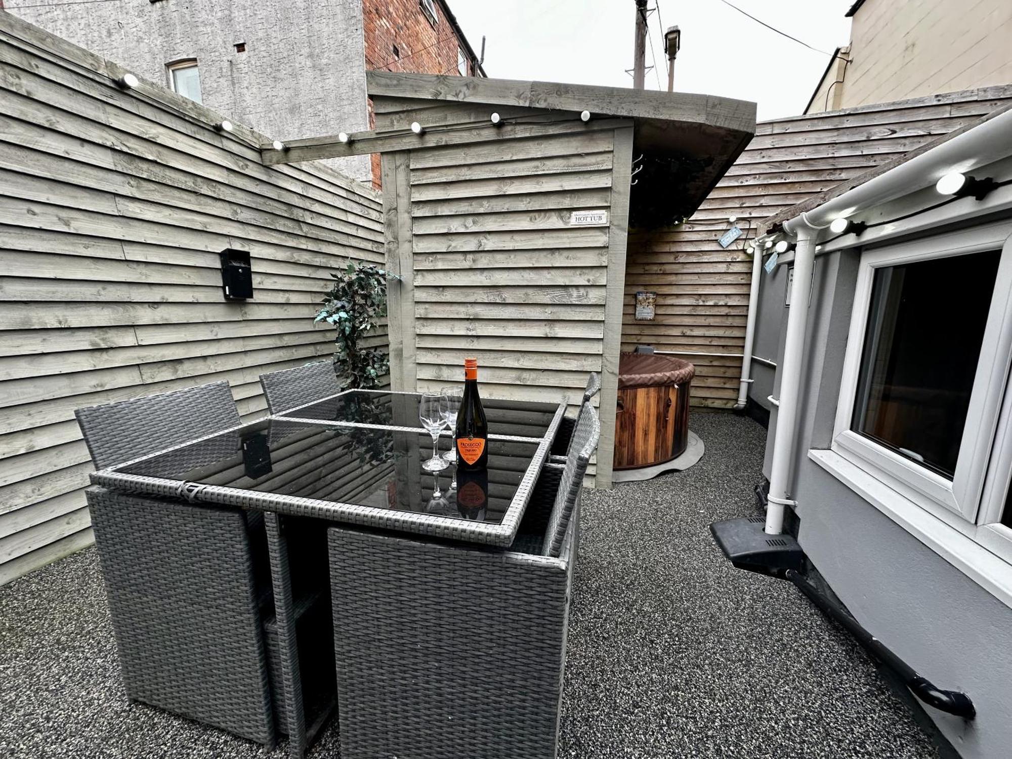 Albert Luxury Hottub & Jacuzzi Apartments Blackpool Pokoj fotografie