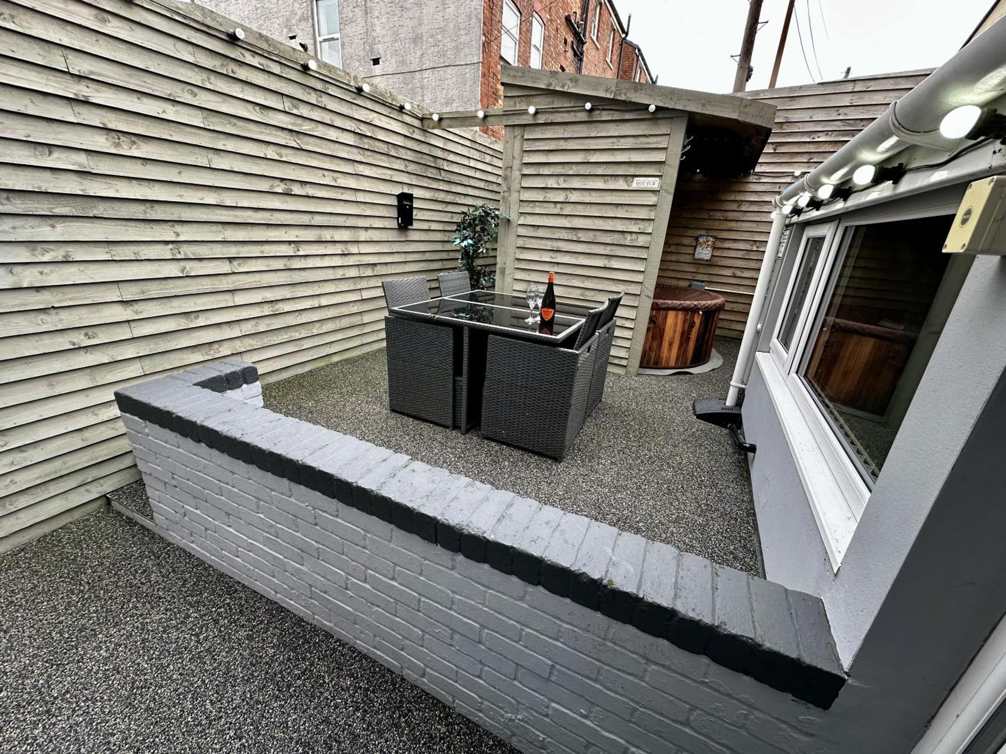 Albert Luxury Hottub & Jacuzzi Apartments Blackpool Exteriér fotografie